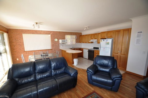 Grand Pacific 1 - Unit 4 - New South Wales Tourism  3