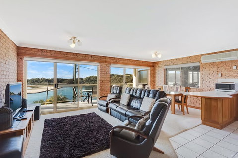 Grand Pacific 2 Unit 2 - New South Wales Tourism  0