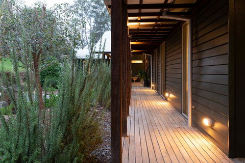 Grandview Retreat - New South Wales Tourism  2