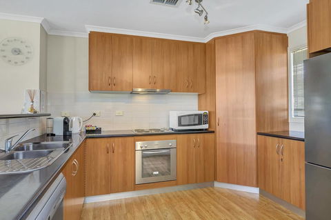 Green Reef Beach House - New South Wales Tourism  2
