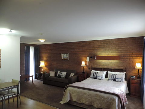 Greenacres Motel - New South Wales Tourism  1