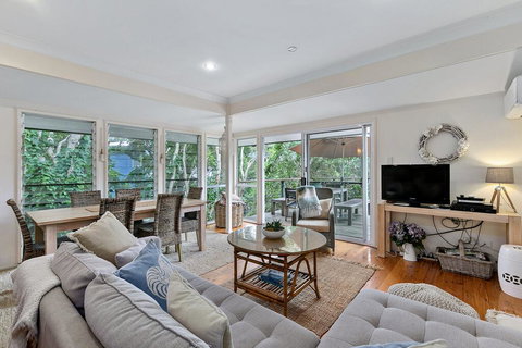 Grevillea - New South Wales Tourism  1