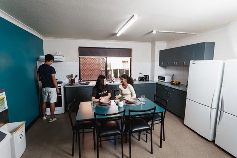 Guild House 6 Bedroom Flat - New South Wales Tourism  2
