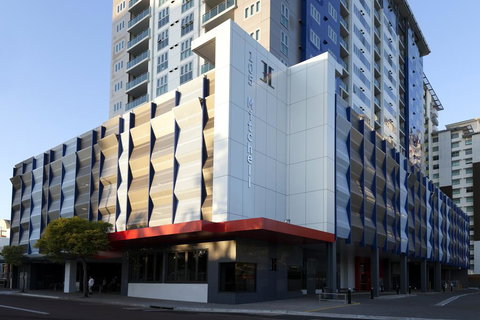 H On Mitchell Apartment Hotel - New South Wales Tourism  0