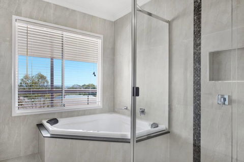 Hamblin - New South Wales Tourism  3