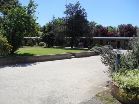 Hamilton Hume Motor Inn - New South Wales Tourism  1