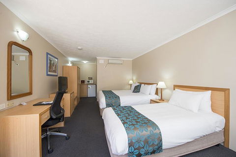 Harbour Sails Motor Inn - New South Wales Tourism  2