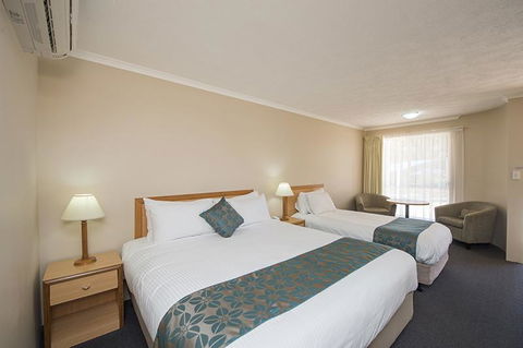 Harbour Sails Motor Inn - New South Wales Tourism  1