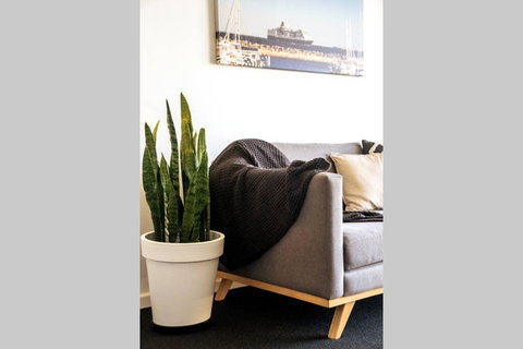 Harbour View Apartment - New South Wales Tourism  1