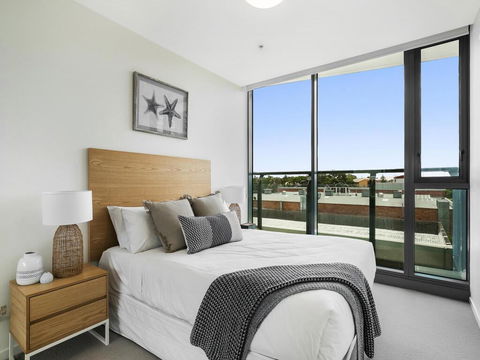 HARBOURSIDE- Hosted By: L'Abode Accommodation - New South Wales Tourism  2