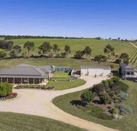 Harry Scotts Farmhouse At Vineyard - New South Wales Tourism 
