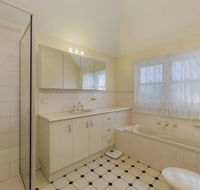 Heart of Geelong Entire Townhouse Sleeps 8 - New South Wales Tourism 
