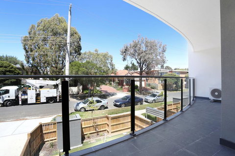 Heidelberg Short-stay Apartments - New South Wales Tourism  3