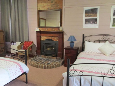 Henry's Cottage - New South Wales Tourism  3