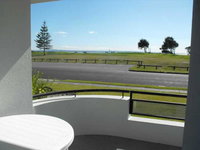 Hi Surf Unit 2 92 Head Street Forster