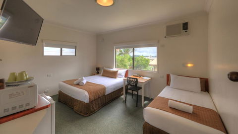 Hi-Way Motel Grafton - New South Wales Tourism  1