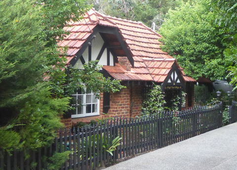 High View Cottage - New South Wales Tourism  0
