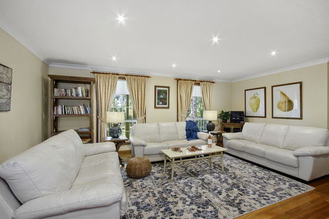 Hilldo - Lovely Mountainside Accommodation - New South Wales Tourism  2