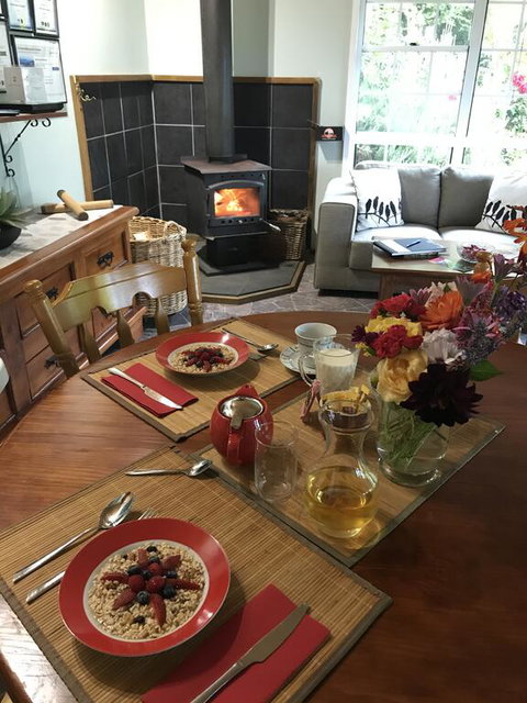 Hillside Bed And Breakfast - New South Wales Tourism  2