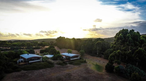 Hilltop Studios - New South Wales Tourism  3