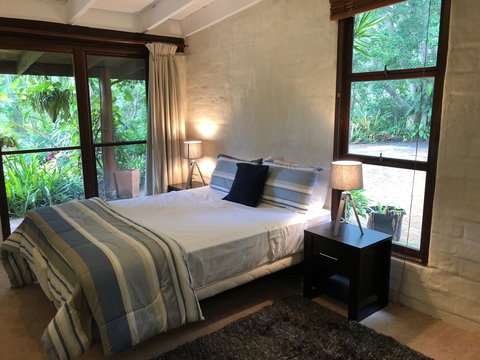 Hinterland Hideaway - New South Wales Tourism  1