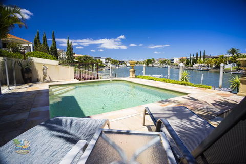 Holiday Home Luxe @ Sanctuary Cove - New South Wales Tourism  0