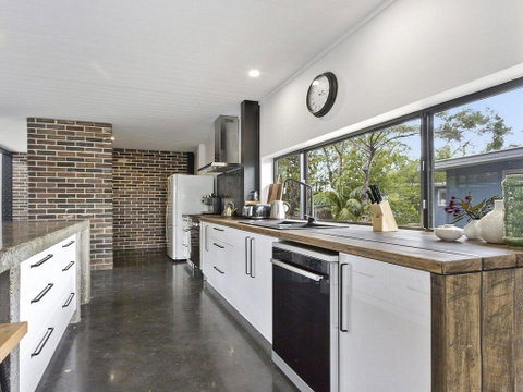 Horizons At Currarong - Architecturally Designed Beach House - New South Wales Tourism  2