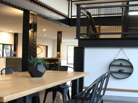 Horizons At Currarong - Architecturally Designed Beach House - New South Wales Tourism  3