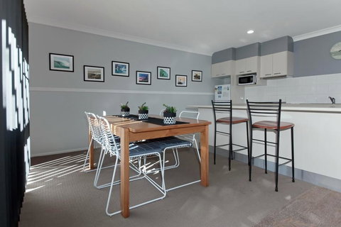 Horizons Golf Club, Villa 134 - New South Wales Tourism  3