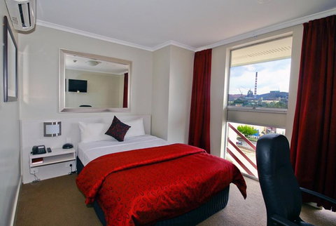 Isa Hotel - New South Wales Tourism  1