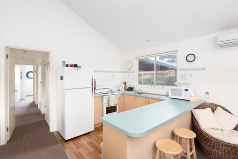 Island Villa - New South Wales Tourism  3