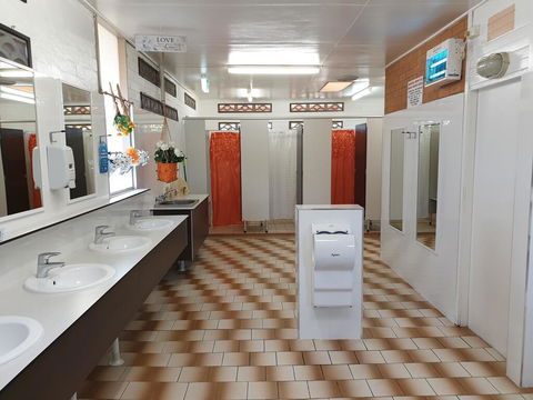 Jacaranda Holiday Park - New South Wales Tourism  1