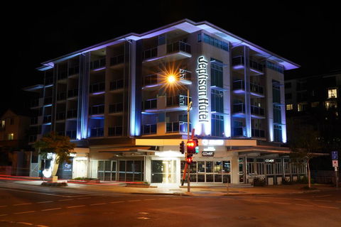 Jephson Hotel & Apartments - New South Wales Tourism  0