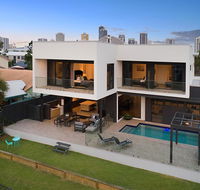Jewel of Broadbeach - New South Wales Tourism 