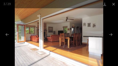 Johanna - New South Wales Tourism  1