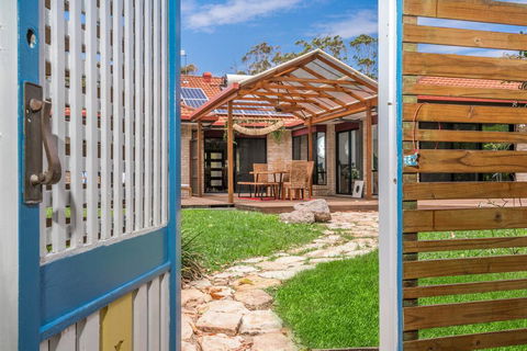 Julian Rocks House - New South Wales Tourism  1