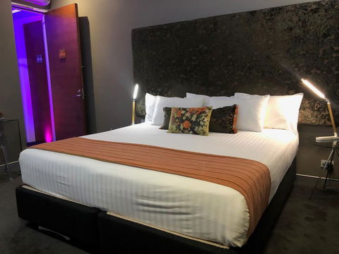 Junction Hotel - New South Wales Tourism  2