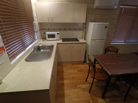 Kalbarri Tudor Holiday Park - New South Wales Tourism  2