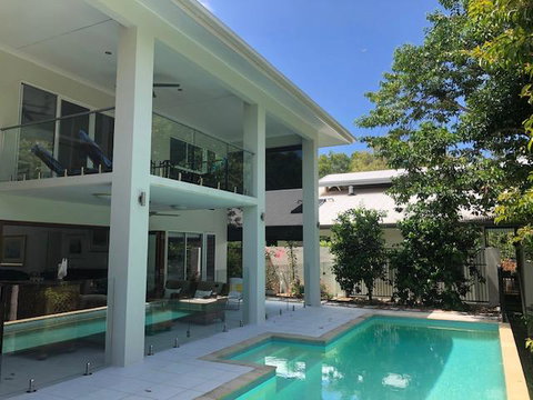 Kallista Ocean Edge Estate Palm Cove 5 Min To The Beach And Restaurants - New South Wales Tourism  0