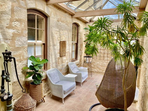 Karatta Beach Cottage - New South Wales Tourism  0