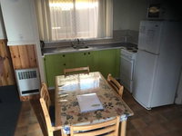 Kellraine Holiday Units