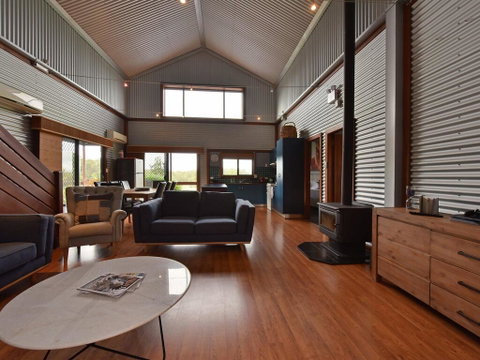Kelman Cottage - Tucked Away With Pool + Native Wildlife - New South Wales Tourism  3