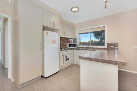 Kennedy Holiday Villas - New South Wales Tourism  2