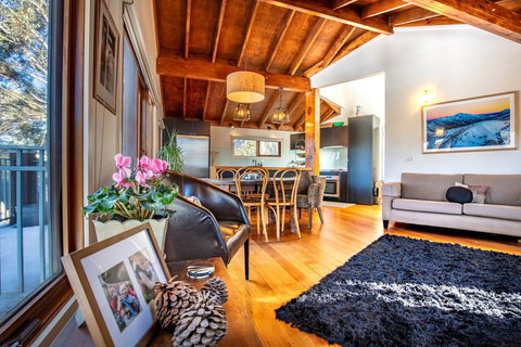 Kenyons Koppie - New South Wales Tourism  0