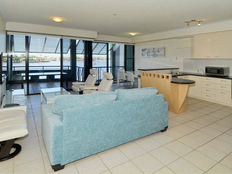Kirribilli 13 - 2 BDRM Riverview Apartment - New South Wales Tourism  0