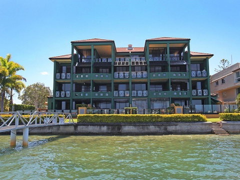 Kirribilli 13 - 2 BDRM Riverview Apartment - New South Wales Tourism  1