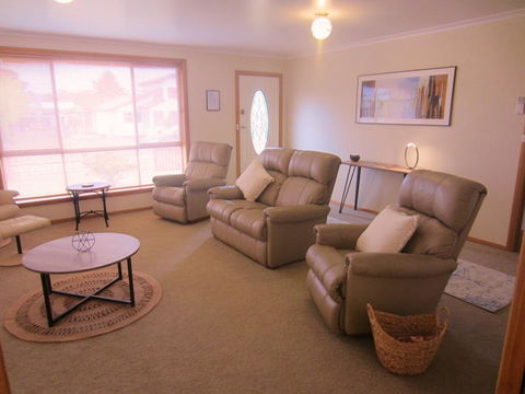 Kitty's Cottage - New South Wales Tourism  0
