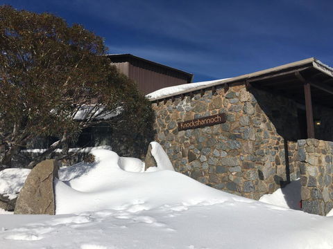 Knockshannoch Ski Lodge - New South Wales Tourism  0