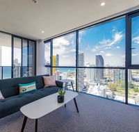 KOZYGURU BROADBEACH AMAZING VIEW 2 BED APT  FREE PARKING WALK TO BEACH QBR004 - New South Wales Tourism 