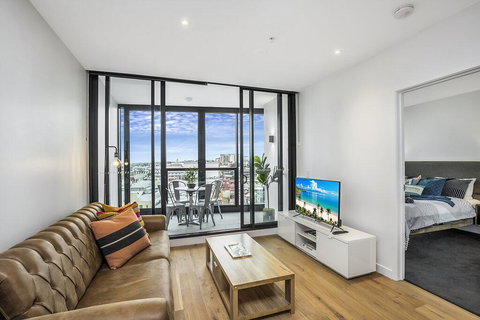 KOZYGURU FORTITUDE VALLEY 2 BED DESIGNER APT + FREE PARKING QFV179-803 - New South Wales Tourism  0